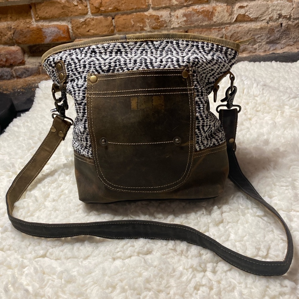 Myra bag/purse with earthy tones.
